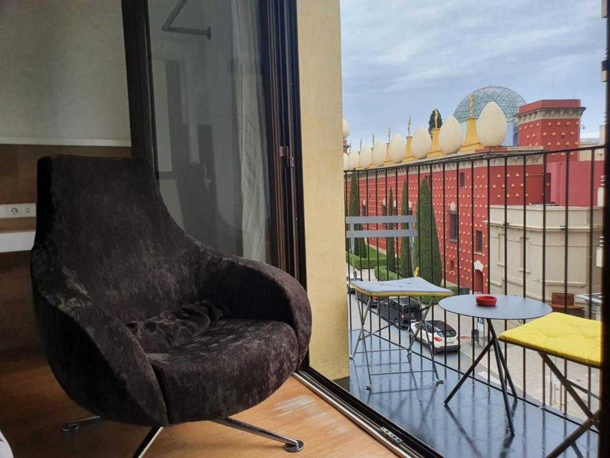 Apartamentos Enfrente Del Museo Dali 피게레스 외부 사진