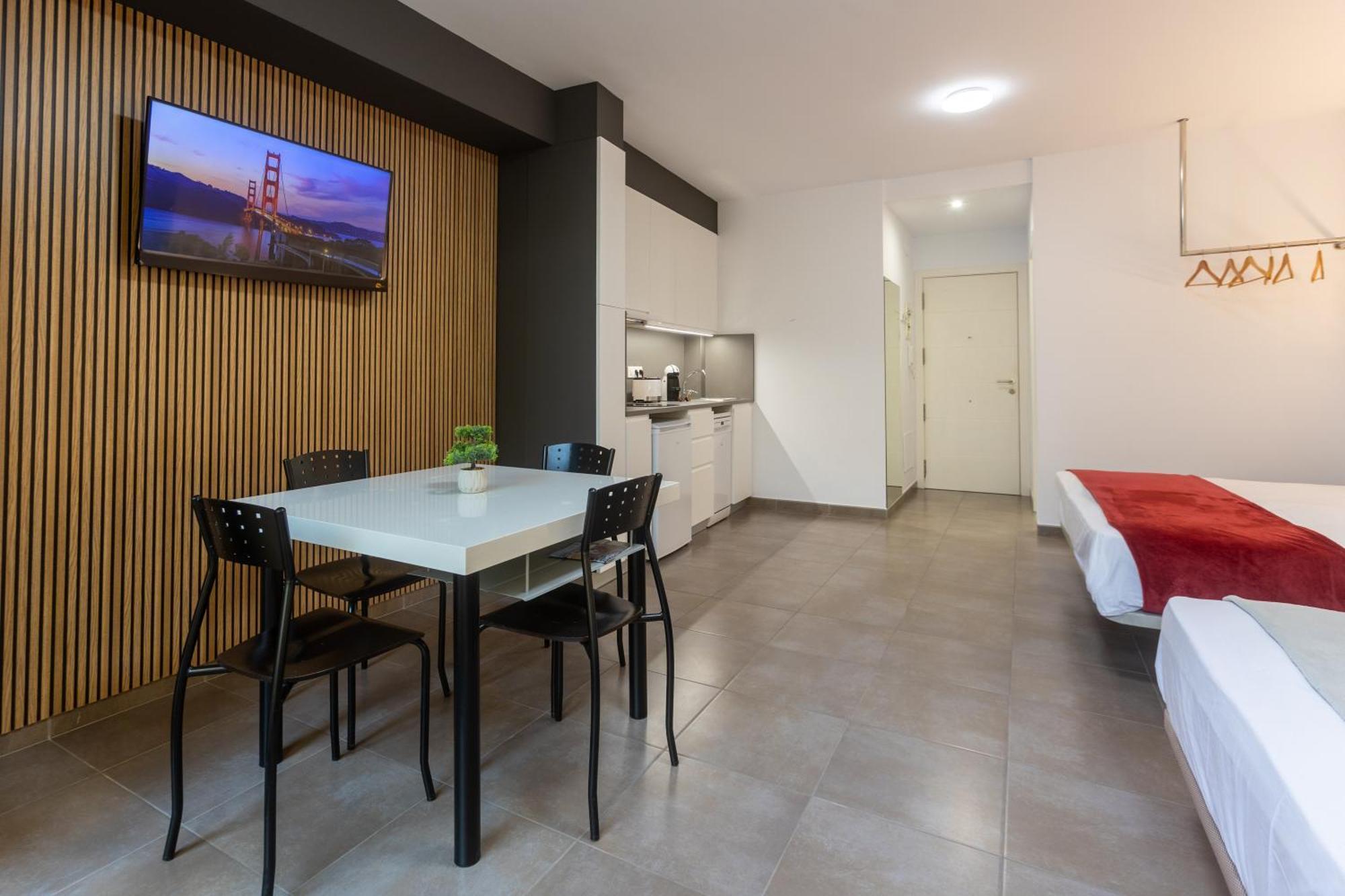 Apartamentos Enfrente Del Museo Dali 피게레스 외부 사진